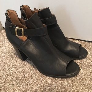 Black peep toe bootie